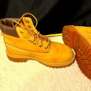 Tan timberland new condition wore couple times